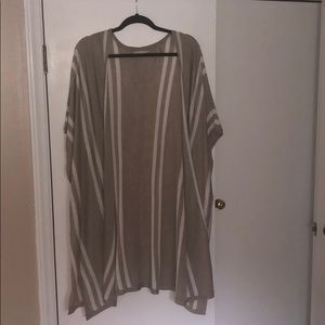 Soft surroundings Kimono